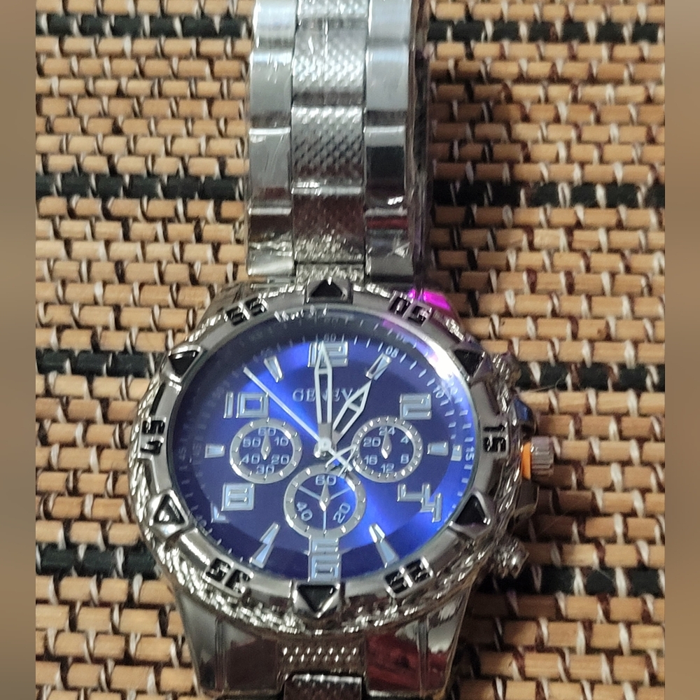 Geneva Blue Dial Silver Band Watch NEW - Picture 4 of 6